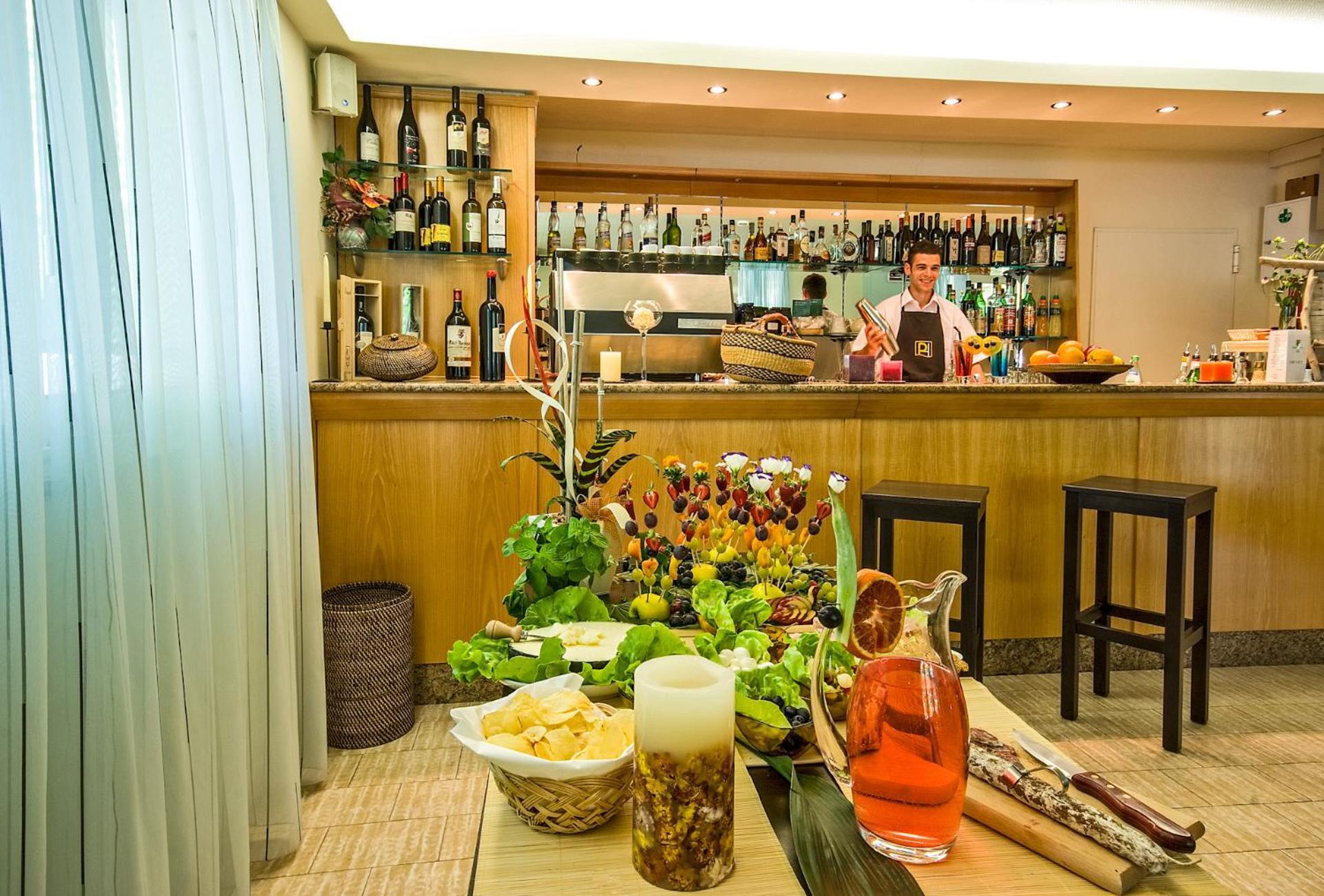 Hotel & Residence Parador تْشيزيناتيكو المظهر الخارجي الصورة