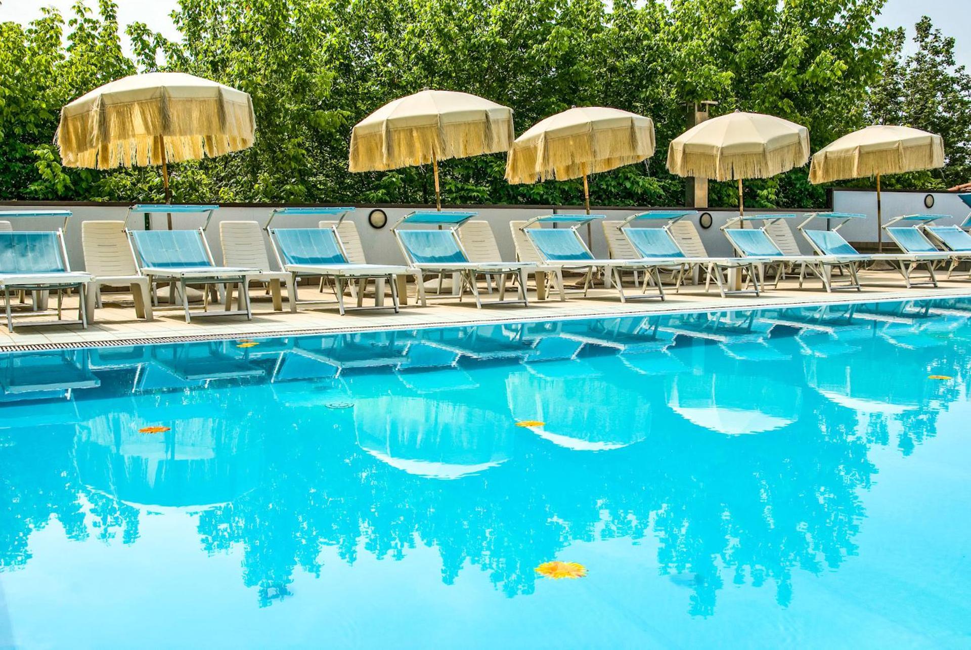 Hotel & Residence Parador تْشيزيناتيكو المظهر الخارجي الصورة