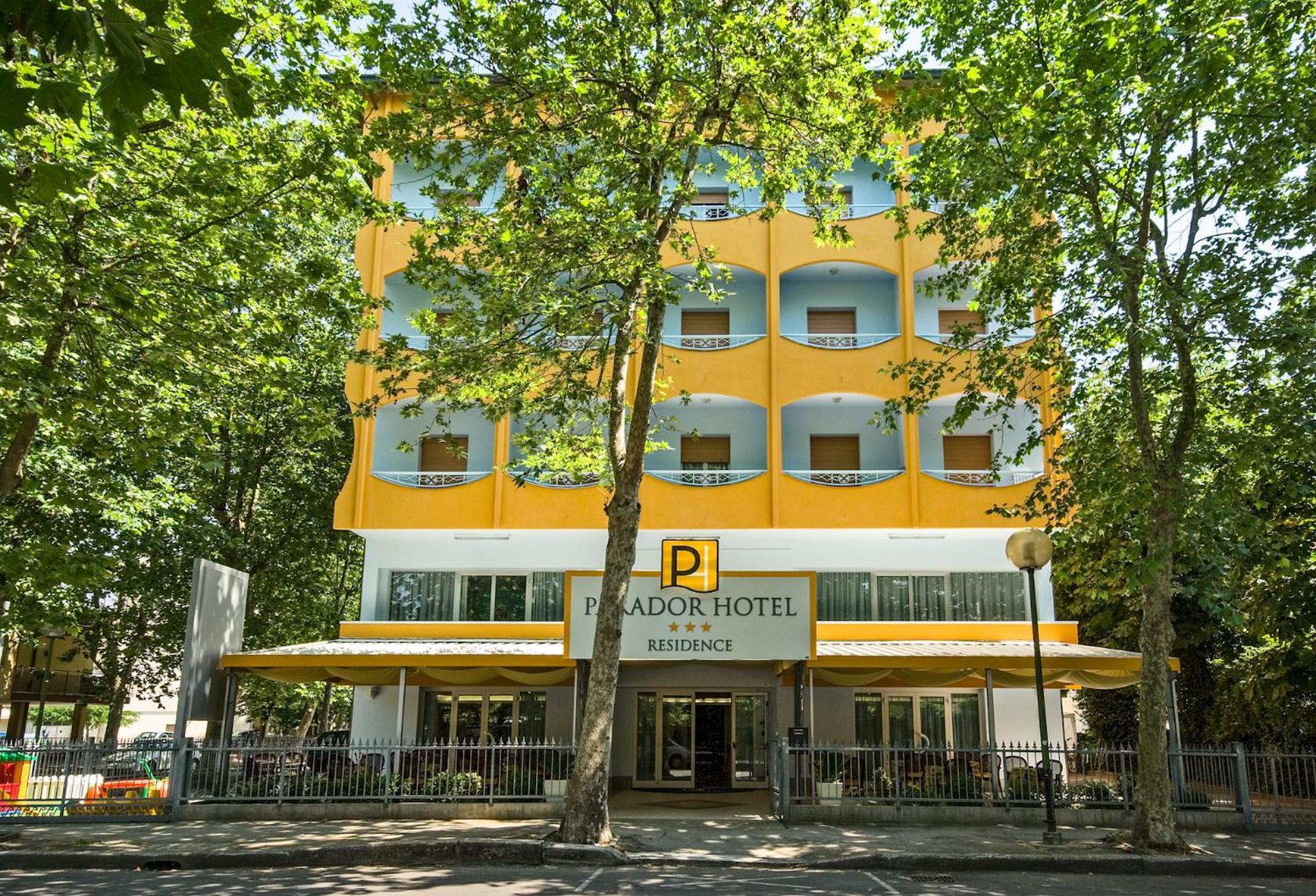 Hotel & Residence Parador تْشيزيناتيكو المظهر الخارجي الصورة